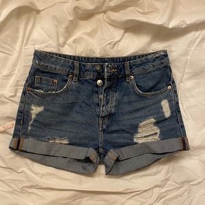 Divided by H&M Distressed Denim High Waisted Short